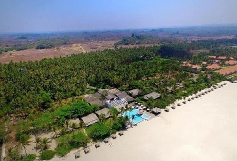 The Palm Beach Resort