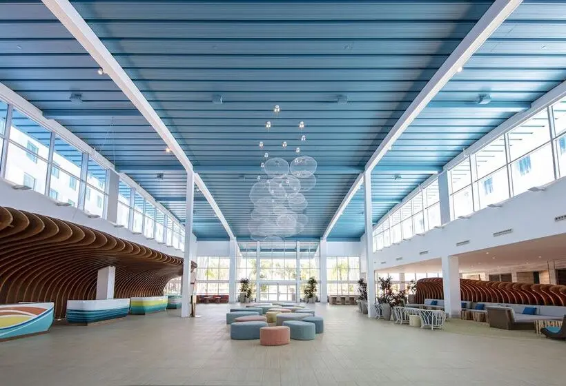 Universal Endless Summer Resort - Surfside Inn and Suites