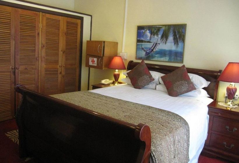 Captain Cook Apartments