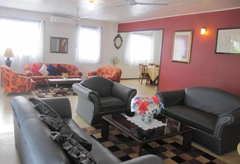 Captain Cook Apartments