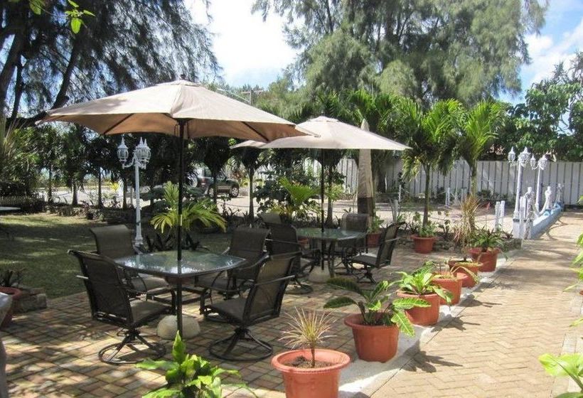 Captain Cook Apartments