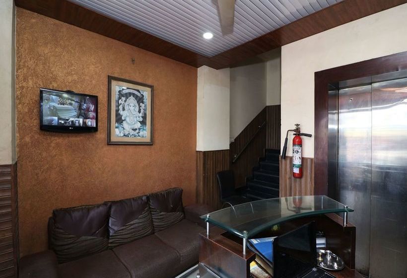 בית מלון כפרי Chilana Tower And Restaurant