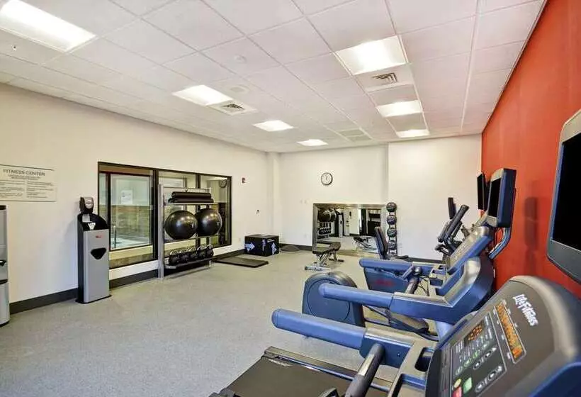 هتل Hilton Garden Inn Gastonia