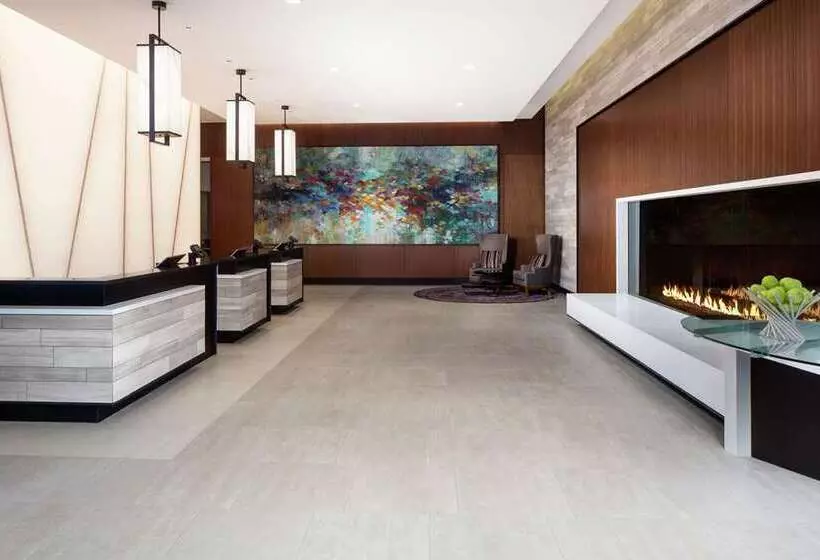 هتل Hilton Rochester Mayo Clinic Area