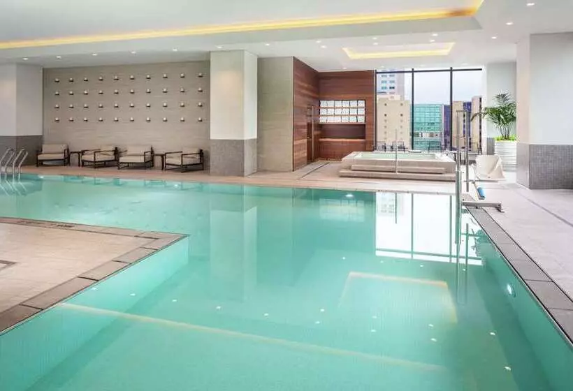 هتل Hilton Rochester Mayo Clinic Area