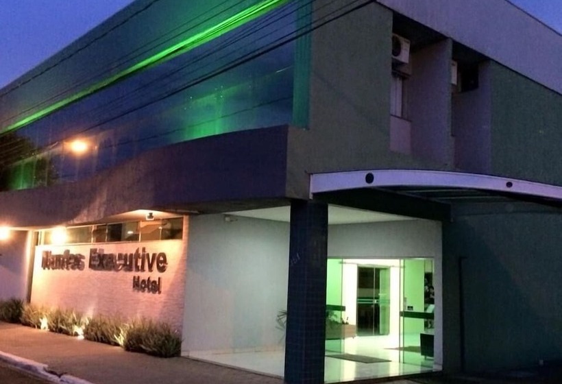 Отель Nantes Executive