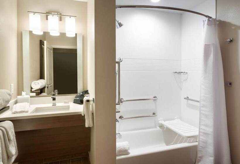 Отель Towneplace Suites By Marriott Clovis