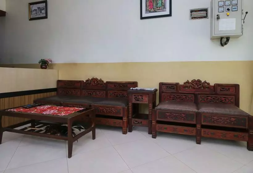 هتل Airy Syariah Dr Wahidin 43 Bojonegoro