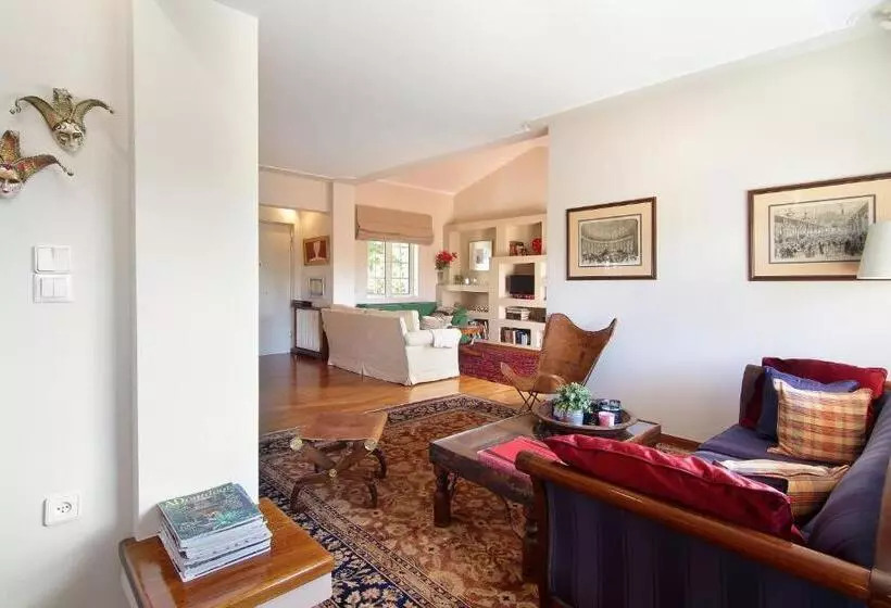 Oasis Pool House By Ghh