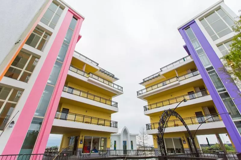 تختخواب و صبحانه Ting Feng Cottage