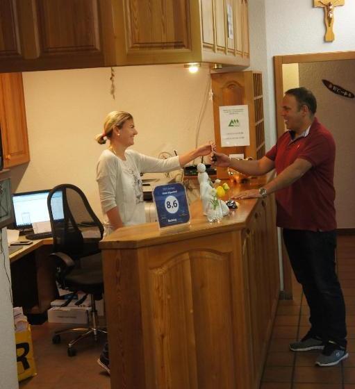 فندق Garni Alpenhof