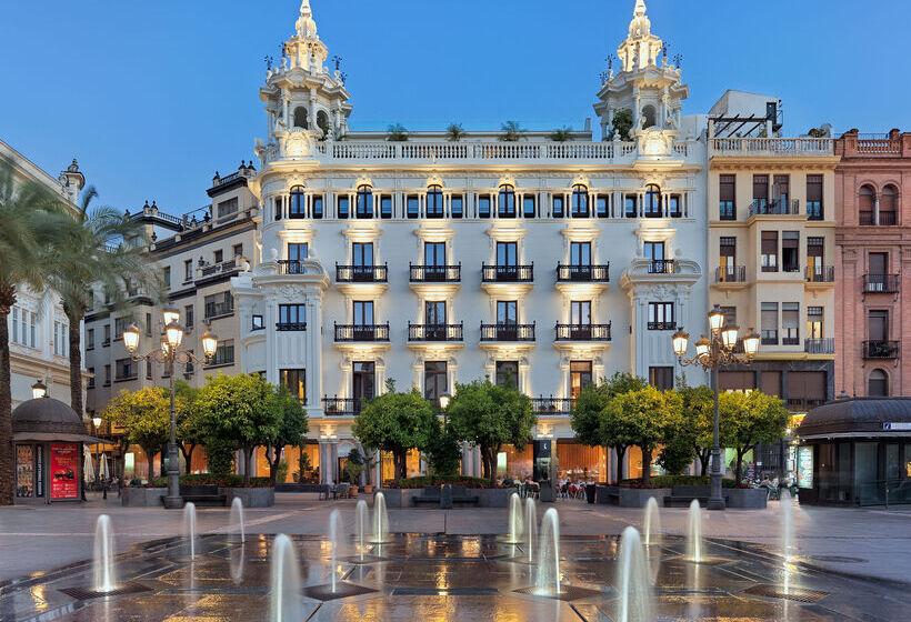 هتل H10 Palacio Colomera