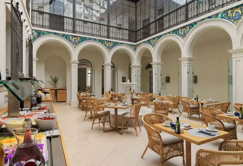 Hotelli H10 Palacio Colomera