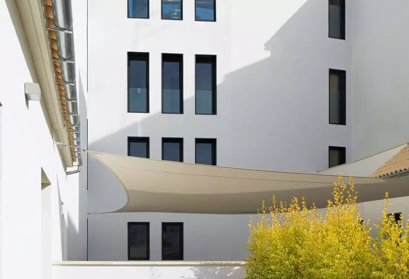 Hotelli H10 Palacio Colomera