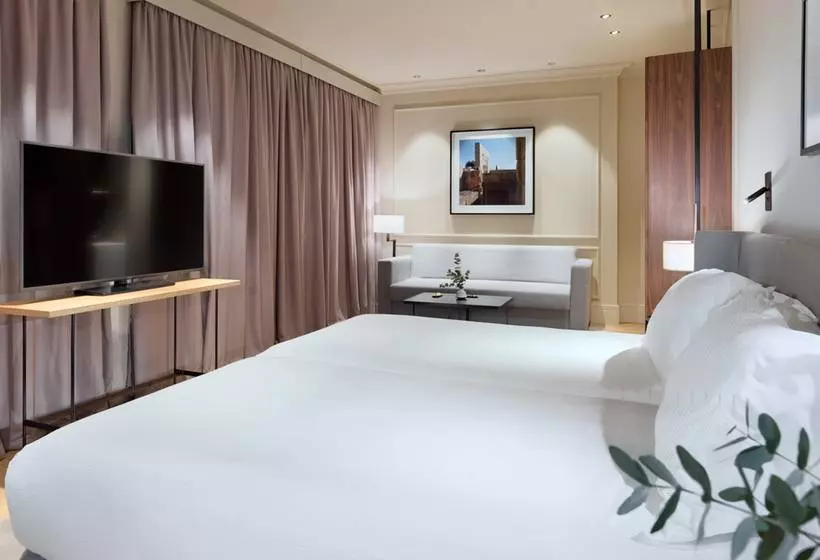 Hotelli H10 Palacio Colomera