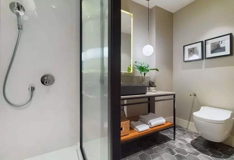 Hotelli H10 Palacio Colomera