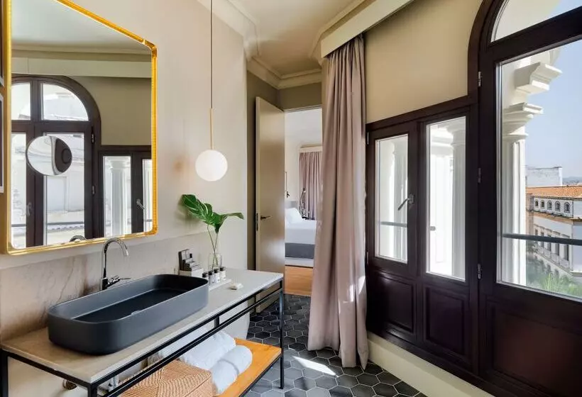 Hotelli H10 Palacio Colomera