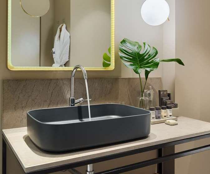 هتل H10 Palacio Colomera