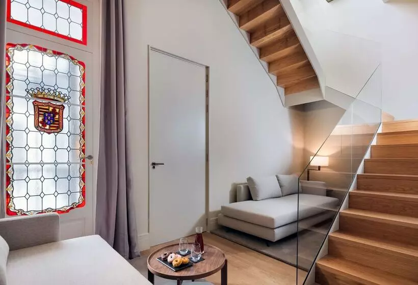 Hotelli H10 Palacio Colomera