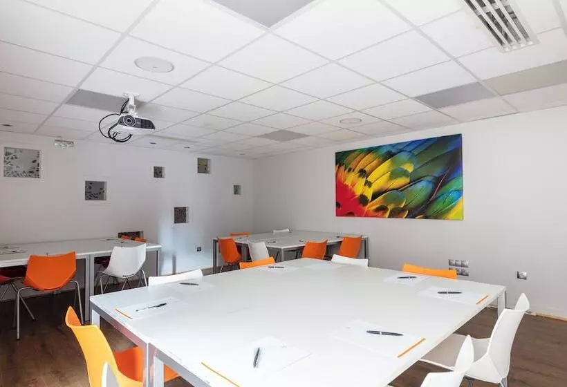 Hotelli Hôtel & Restaurant Origines Par Adrien Descouls   Teritoria