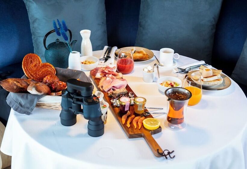 ホテル Hôtel & Restaurant Origines Par Adrien Descouls Teritoria