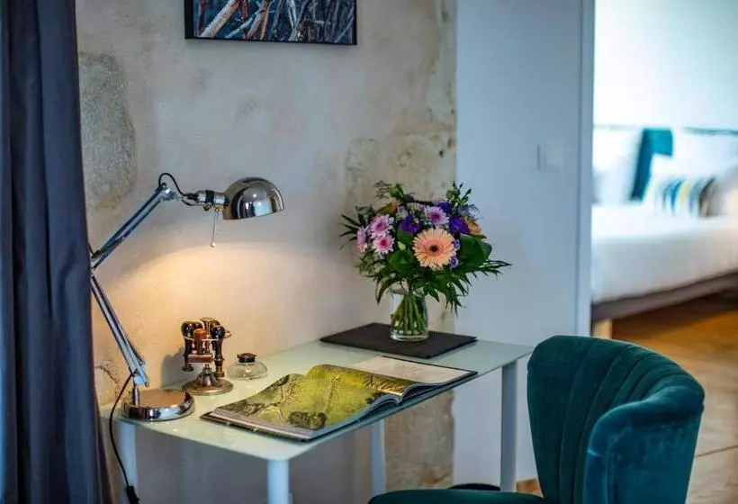 ホテル Le Castel Pierre   Maison Privée 4 étoiles   18 Personnes