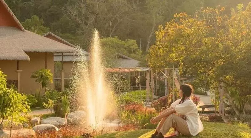 هتل Recall Isaan Isan Concept At Khaoyai Sha Extra Plus