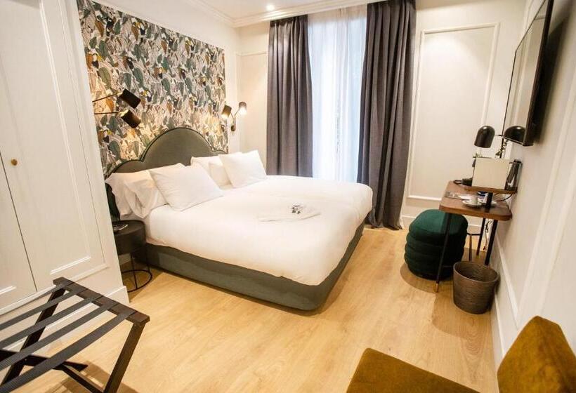 هتل Soho Boutique Opera