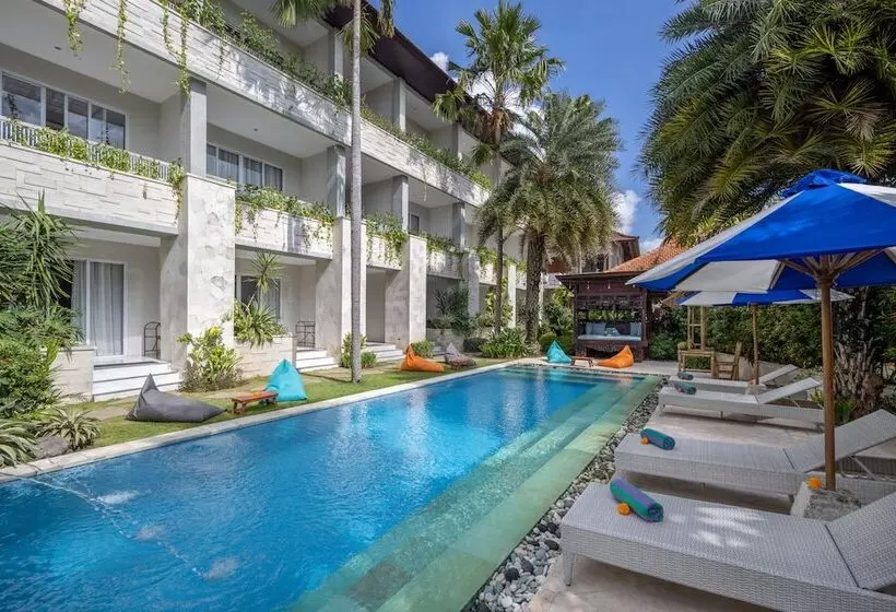Hotelli Tapa Tepi Kali Canggu