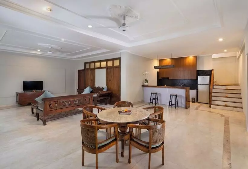 Hotelli Tapa Tepi Kali Canggu
