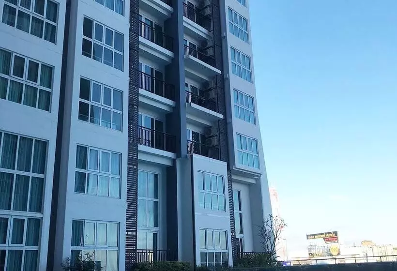 Locals Prio Chiangmai Central Airport Plaza