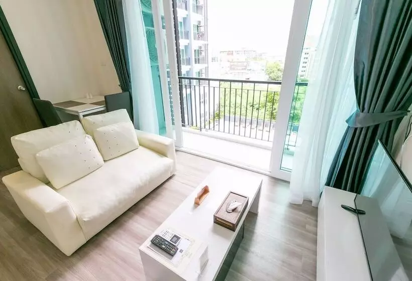 Locals Prio Chiangmai Central Airport Plaza