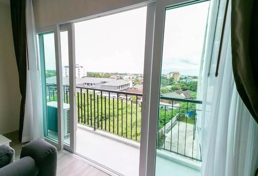 Locals Prio Chiangmai Central Airport Plaza