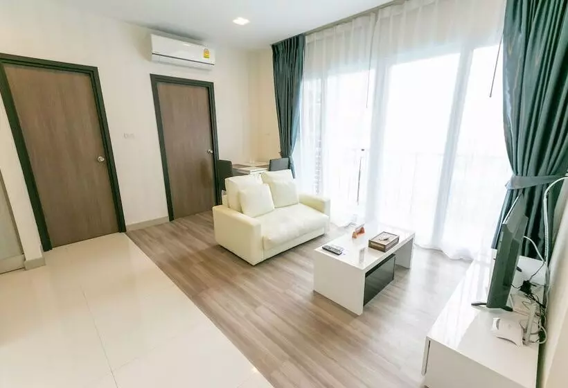 Locals Prio Chiangmai Central Airport Plaza