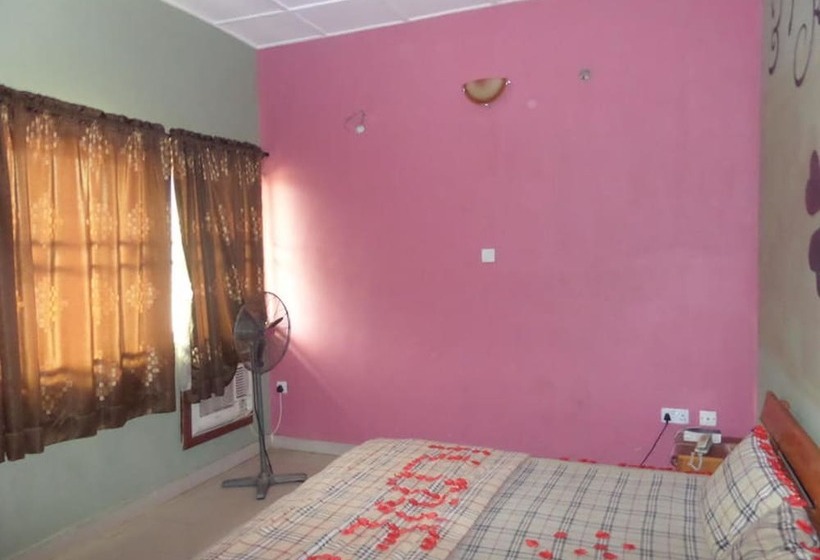 پانسیون Dc Bar & Suites