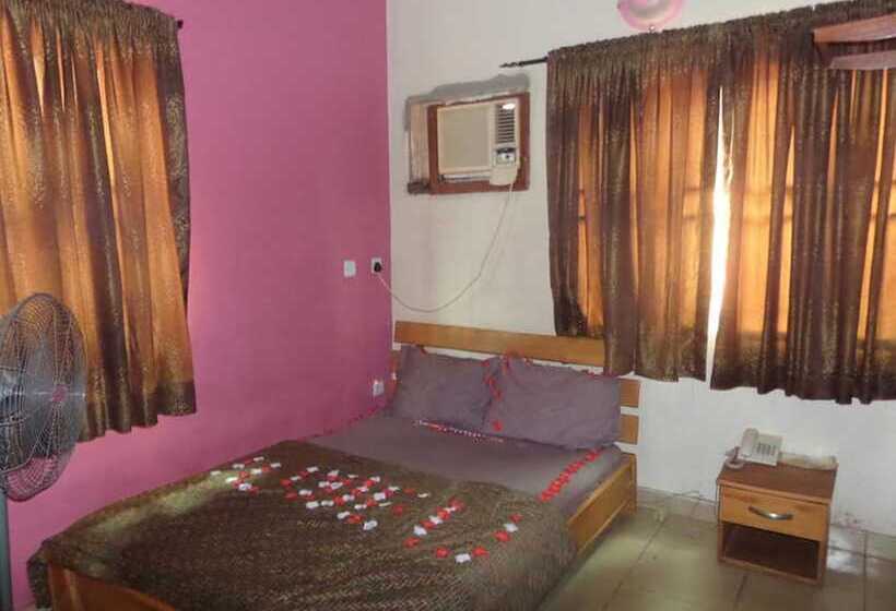 پانسیون Dc Bar & Suites