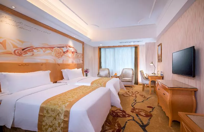 Vienna Hotel Guangzhou South Railway Station
