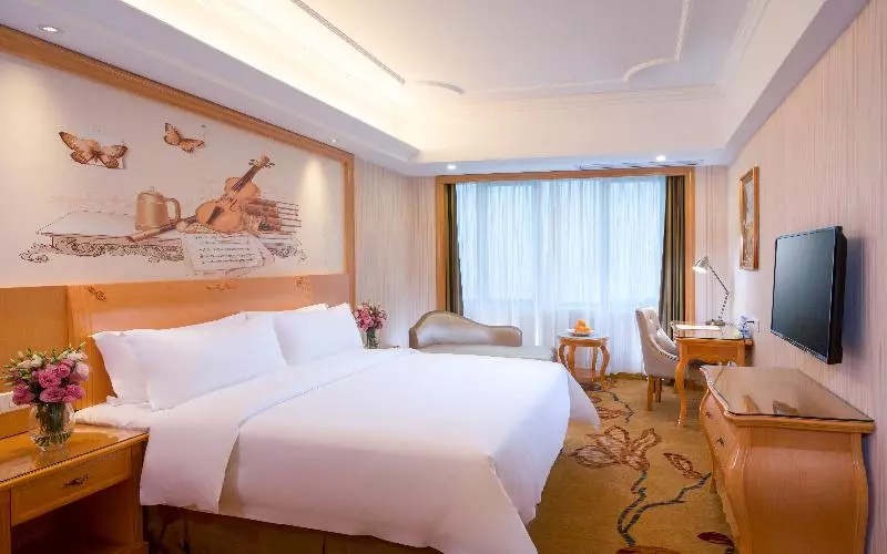 Vienna Hotel Guangzhou South Railway Station