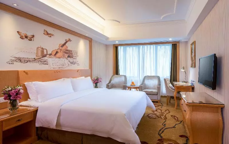 Vienna Hotel Guangzhou South Railway Station