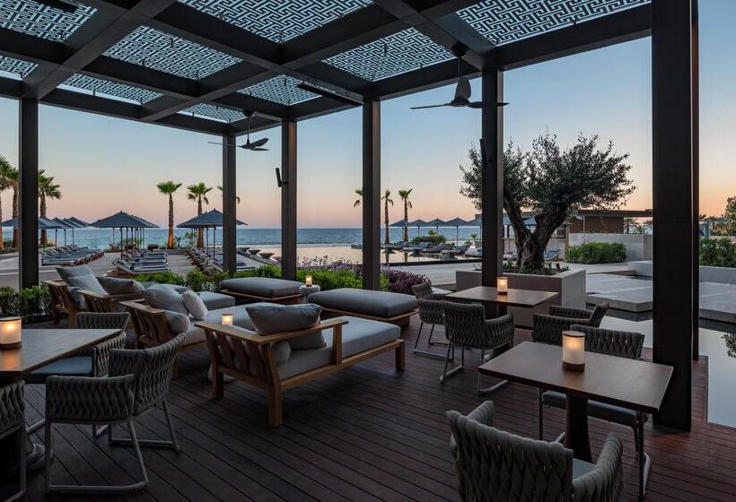 Hotel Amara Sea Your Only View™