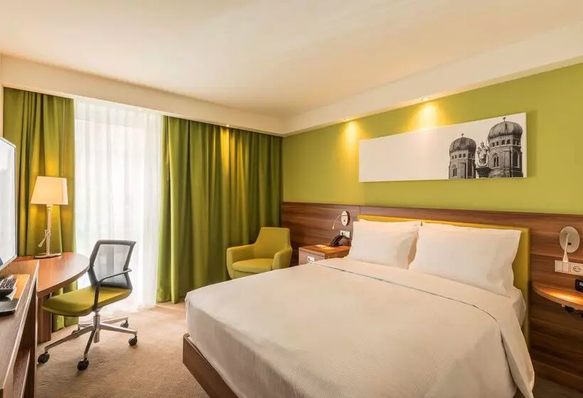هتل Hampton By Hilton Munich City West