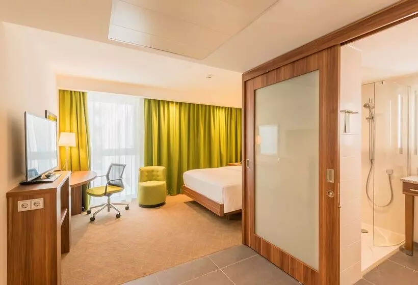 هتل Hampton By Hilton Munich City West