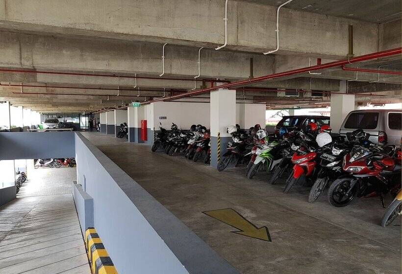 هتل Ibis Pontianak City Center