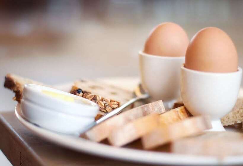 هتل Ibis Pontianak City Center