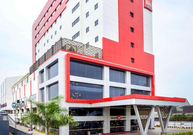 هتل Ibis Pontianak City Center