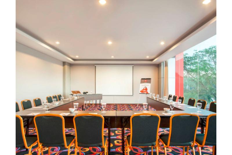 هتل Ibis Pontianak City Center