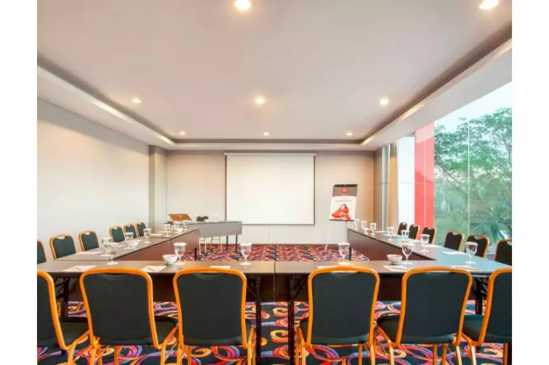 هتل Ibis Pontianak City Center