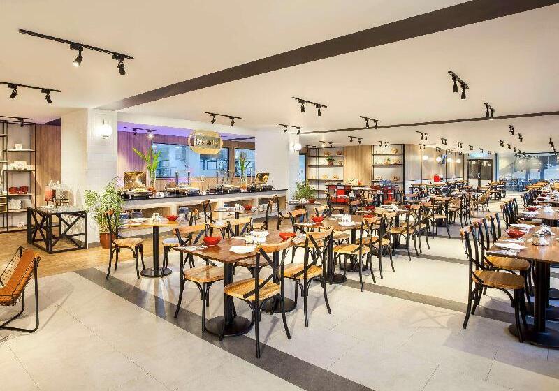 هتل Ibis Pontianak City Center