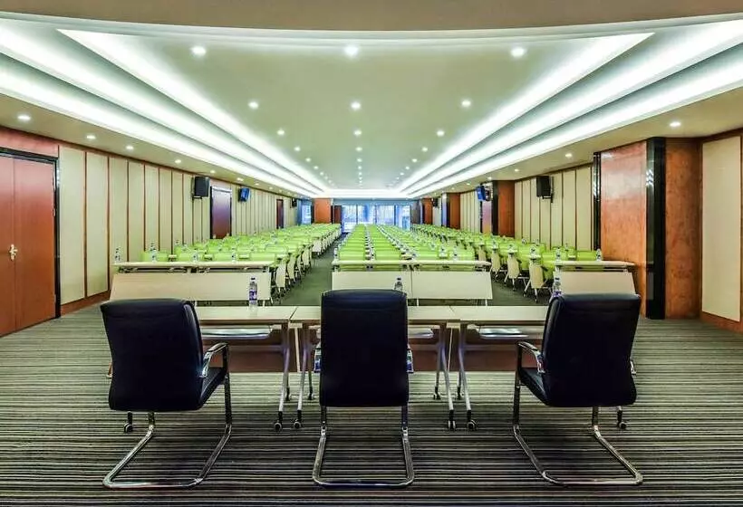 Hotel Mercure Chongqing Downtown