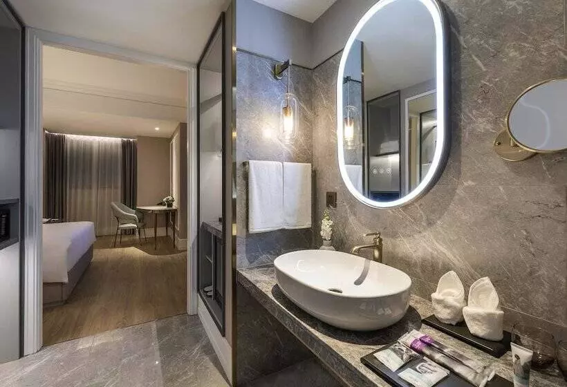 ホテル Mercure Shanghai Global Harbour